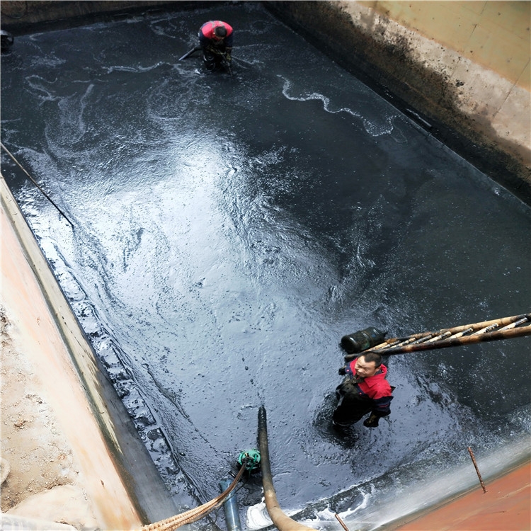 和静废水池清理